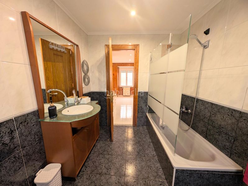 Foto f7e0819f-f141-4411-a5b6-971fa530a406. Xalet amb aparcament piscina a Tineo