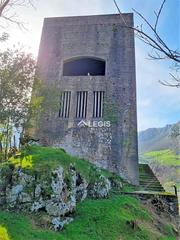 Edificio en Condado 110. Torreón el condado, pola de laviana, edificio histórico