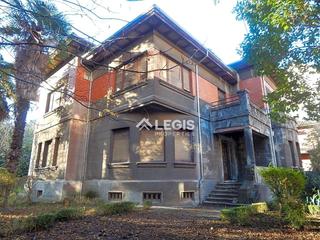 Chalet à Calle calle de vital aza 38. Chalé en pola de lena