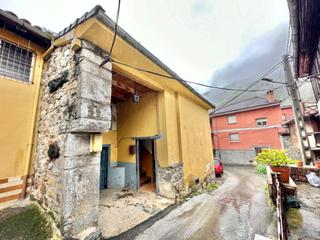 Maison jumelée  Lugar felechosa arriba. Casa de piedra con cuadra en felechosa