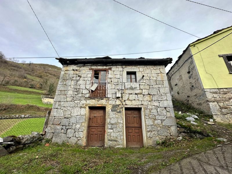 Foto 6e5eb5fb-102b-4253-aa28-fabac33e728a. Casa a Aller
