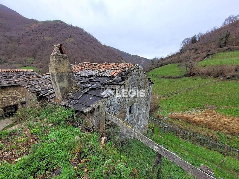 Foto bcf1c41e-0ea0-43d6-9da9-6825a443c29d. Casa a Aller