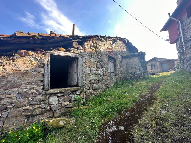 Foto 0260c23b-5c1c-43cc-81b5-2187abe9ec23. Casa construcción en piedra con encanto en aldea el pevidal, en Salas