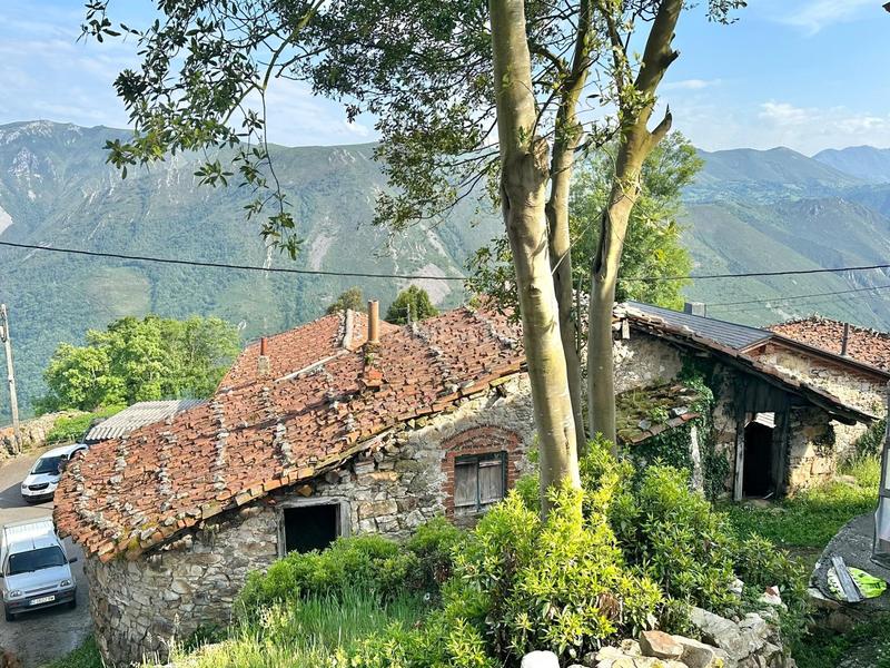 Foto 986c3f59-e947-41be-b0e4-288622e03384. Casa construcción en piedra con encanto en aldea el pevidal, en Salas