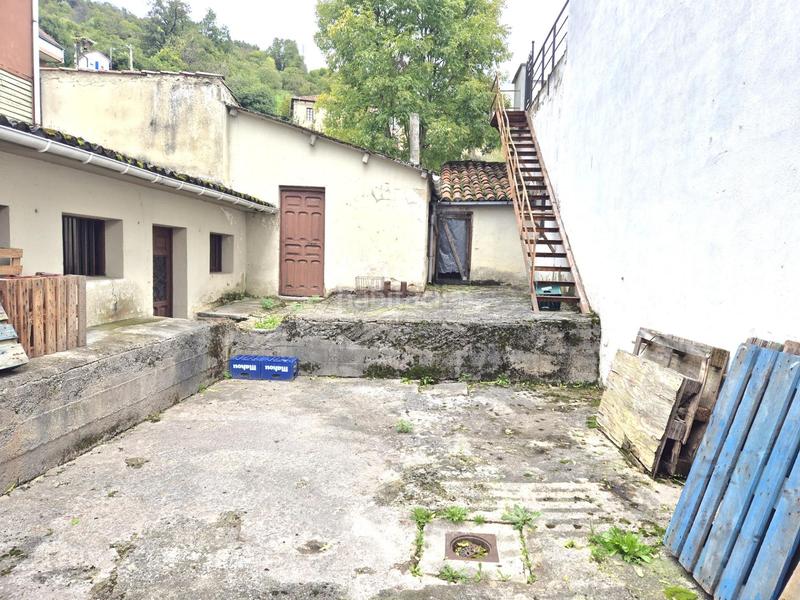 Foto 2183bcad-e9c2-4a9e-911d-a88afad460d2. Edifici a calle carretera general 41 a Aller