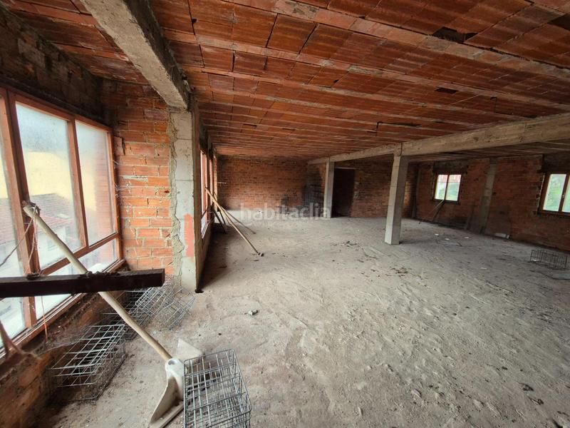 Foto 24b5485a-3d10-4696-9a30-8a272693014c. Edifici a calle carretera general 41 a Aller