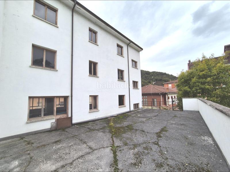 Foto 268fffb5-ef8b-4ccb-8427-d7148e7ae4e6. Edifici a calle carretera general 41 a Aller