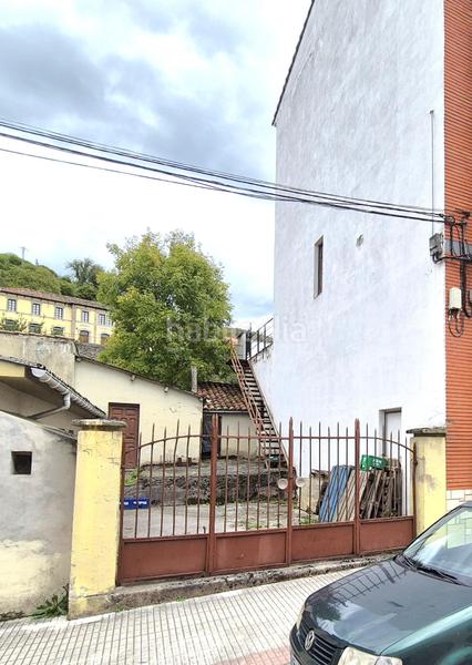 Foto 2d2576f7-7ebe-4132-952e-a997bce5ace3. Edifici a calle carretera general 41 a Aller