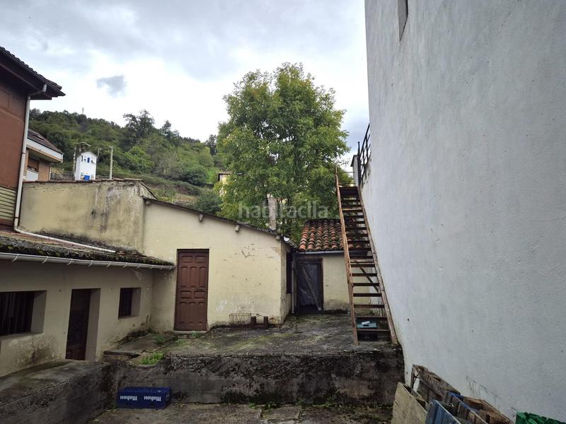 Foto 2e312532-4acd-4372-9a1e-4a7e18223267. Edifici a calle carretera general 41 a Aller