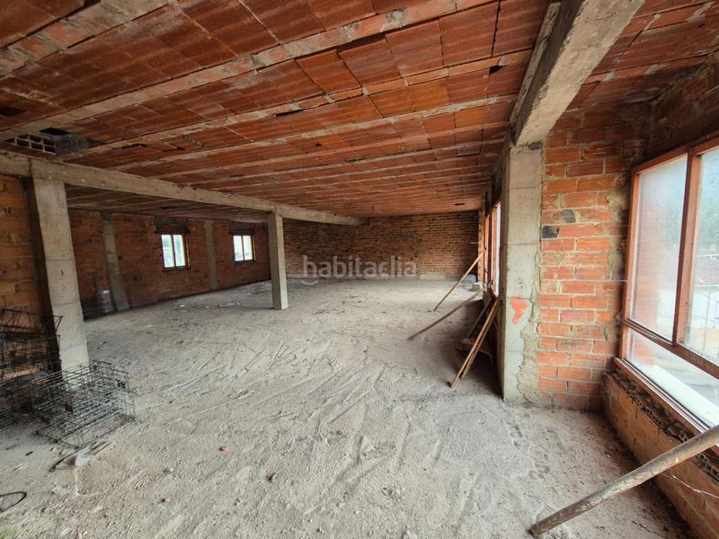 Foto 2fdd3af0-64b1-4286-8c7b-f3c83c10bdae. Edifici a calle carretera general 41 a Aller