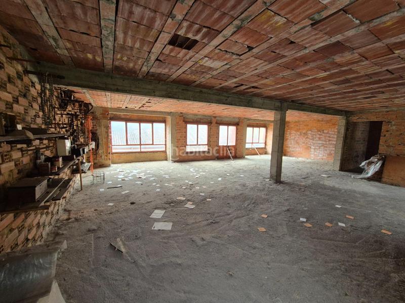 Foto 42b6aba9-56f9-47a2-a4ab-4b3ac0a7ebc2. Edifici a calle carretera general 41 a Aller