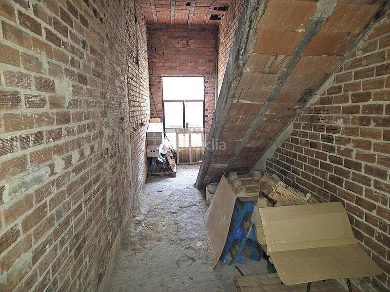 Foto 43bef915-34a1-4c59-8ee4-282f405338a2. Edifici a calle carretera general 41 a Aller