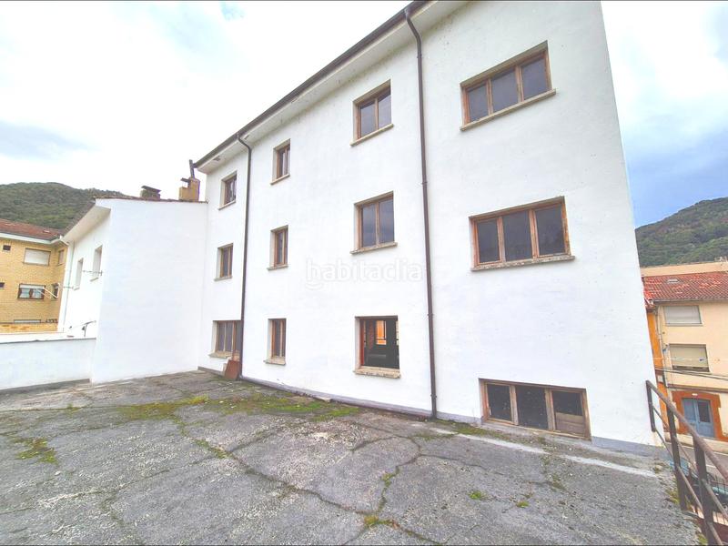 Foto 476f3d3c-f7e3-46f5-a13f-66544bc4d5b4. Edifici a calle carretera general 41 a Aller