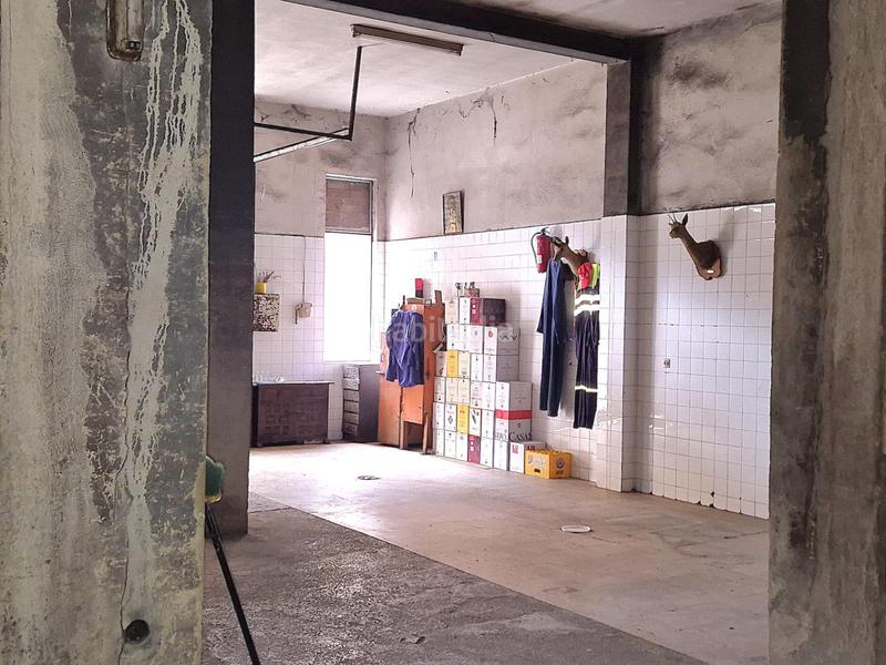 Foto 4e54f3a0-9a05-4646-84b3-b8d8f7000ce5. Edifici a calle carretera general 41 a Aller