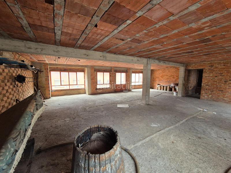 Foto 8dcd27fc-6b5e-47b4-8004-e69a93edda82. Edifici a calle carretera general 41 a Aller