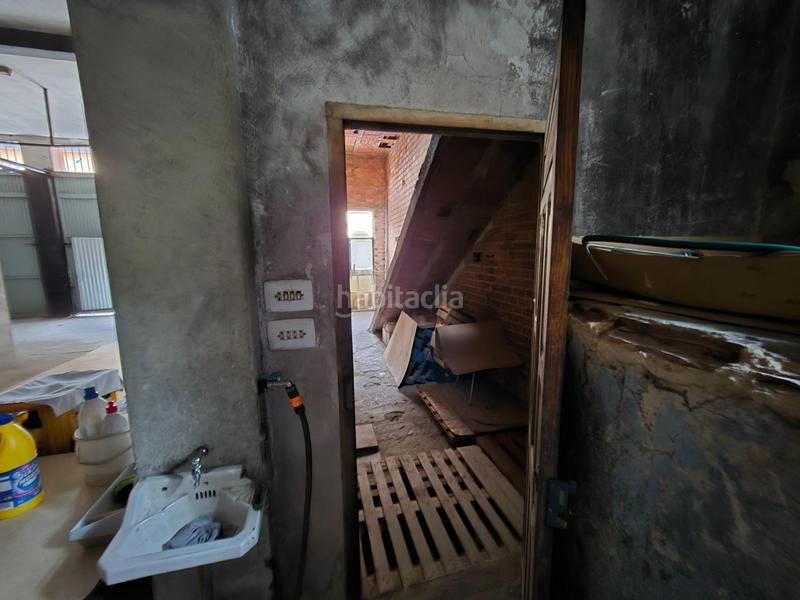 Foto 9ba72038-b90c-4864-8749-19ebfb3c7378. Edifici a calle carretera general 41 a Aller