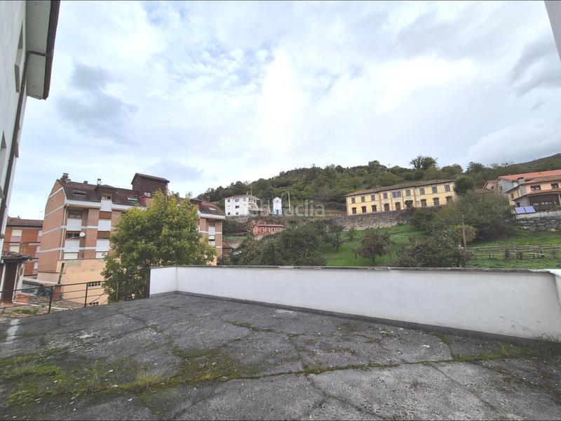 Foto bd52f0c3-88c7-4918-8222-93dc047c52c7. Edifici a calle carretera general 41 a Aller