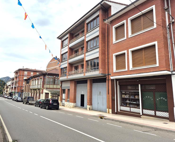 Foto ccbbd2f0-a5a5-45c4-8e14-318ae2171c1e. Edifici a calle carretera general 41 a Aller