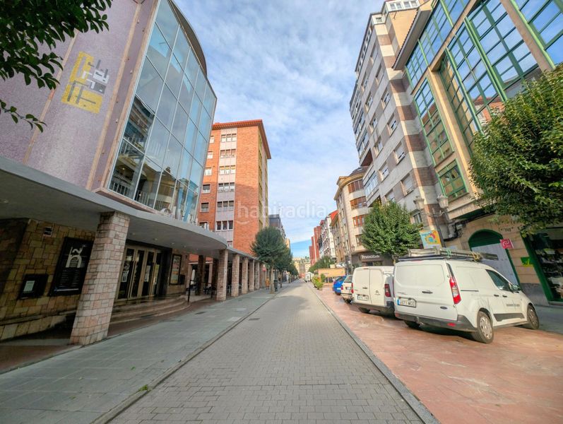 Foto ae71e6e6-9ec1-4cec-8e32-f3694665a347. Geschäftsraum in Sama Langreo