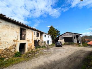 Maison  Lugar barrio,el. Conjunto rural tradicional asturiano rodeado de 1700 mts de finc
