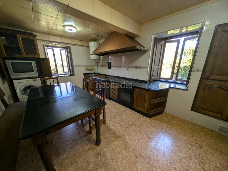 Foto c1278a80-526c-46ab-88d7-611bafe8b3c9. Casa amb aparcament a Salas