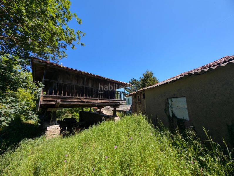 Foto e836ede9-0137-4767-9300-528b2ee9c0ba. Casa amb aparcament a Salas