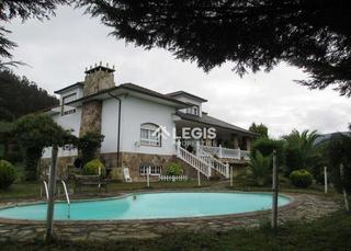 Chalet  El codexal. Chalet con piscina y vistas 360 en muñas de arriba, asturias  a