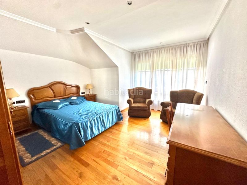 Foto 06b1b825-4e2d-4702-8479-9dff71af9293. Xalet amb aparcament piscina a Valdés