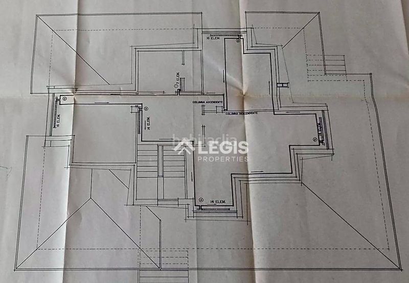 Foto 36c90483-3cc2-4947-9bf4-fab355e41134. Xalet amb aparcament piscina a Valdés