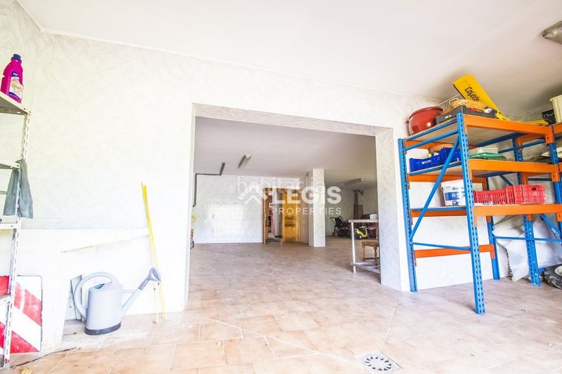 Foto 4e69df36-b2b3-41f6-b22a-1c707d879564. Xalet amb aparcament piscina a Valdés