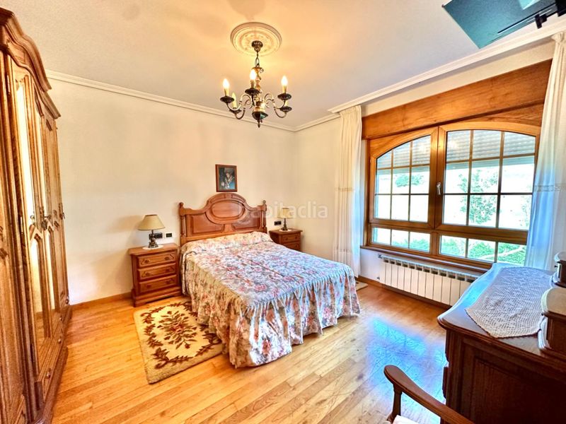 Foto 6a7fe660-ff89-4879-9101-c1376fa3a709. Xalet amb aparcament piscina a Valdés