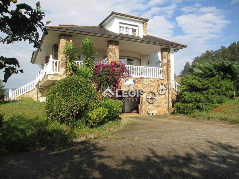 Foto 887ae783-57ef-4ea7-8b08-23893e440c0a. Xalet amb aparcament piscina a Valdés