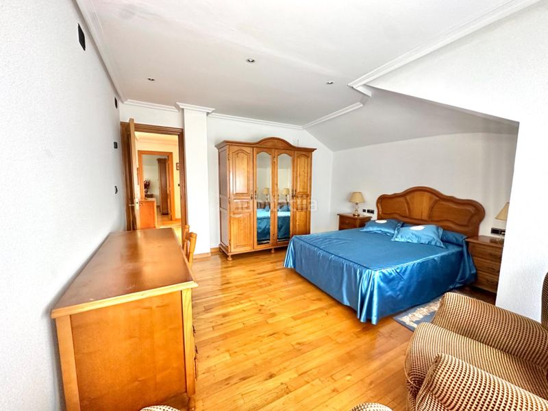 Foto c7a97f4e-d3e0-46f7-9030-bc32c16811c7. Xalet amb aparcament piscina a Valdés