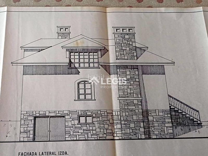 Foto db29cd86-2d39-430b-b7c8-a5991912f073. Xalet amb aparcament piscina a Valdés