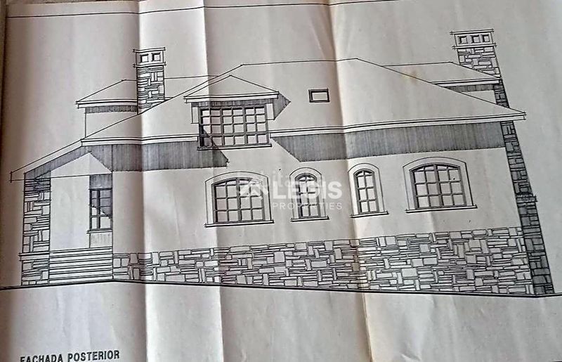 Foto ffb889a6-6627-4c0d-b370-90a0d9ffde0e. Xalet amb aparcament piscina a Valdés