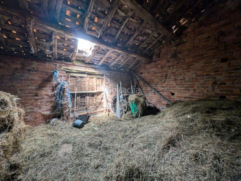 Foto 229d6385-a692-4553-8725-5a3d17bedae1. Casa a carretera casomera 114 a Aller