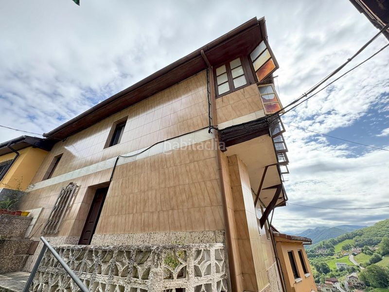 Foto b274692e-267b-4085-8688-c9be4119c4d6. Casa amb calefacció a Aller