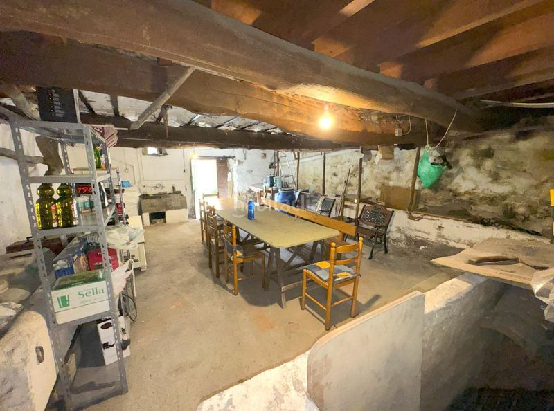 Foto f8ad5bb2-c0cd-418b-baee-71094d1c1ba2. Casa amb calefacció a Aller