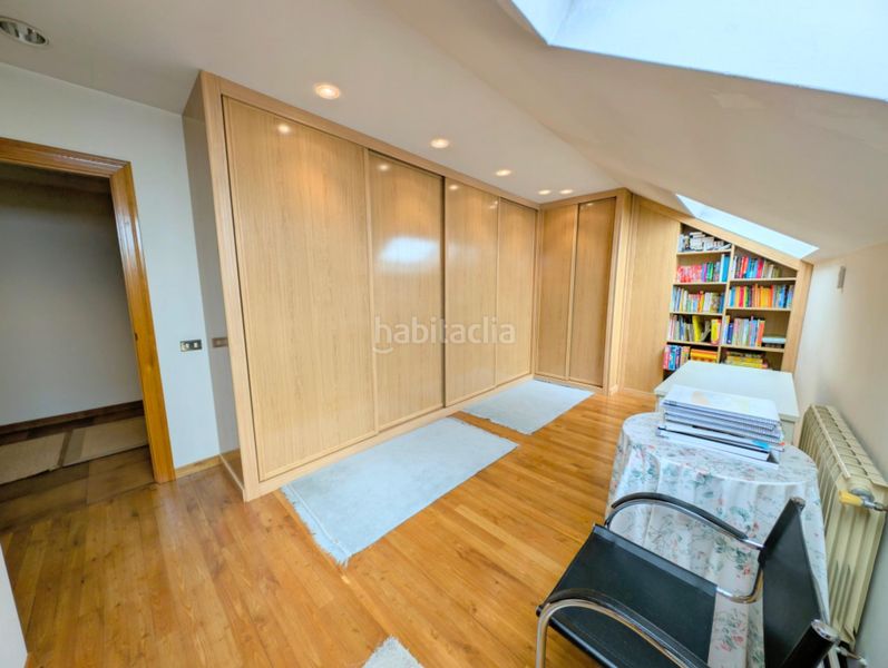 Foto 2705ff15-cb36-4618-b918-82aeddd73fb9. Xalet amb aparcament a Aller