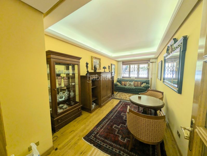 Foto 38ba03bf-b533-4abc-a092-e1641b050e51. Xalet amb aparcament a Aller