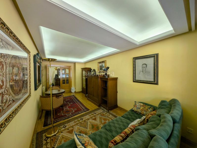 Foto 49715af3-0587-4164-8abf-ba85409087f6. Xalet amb aparcament a Aller