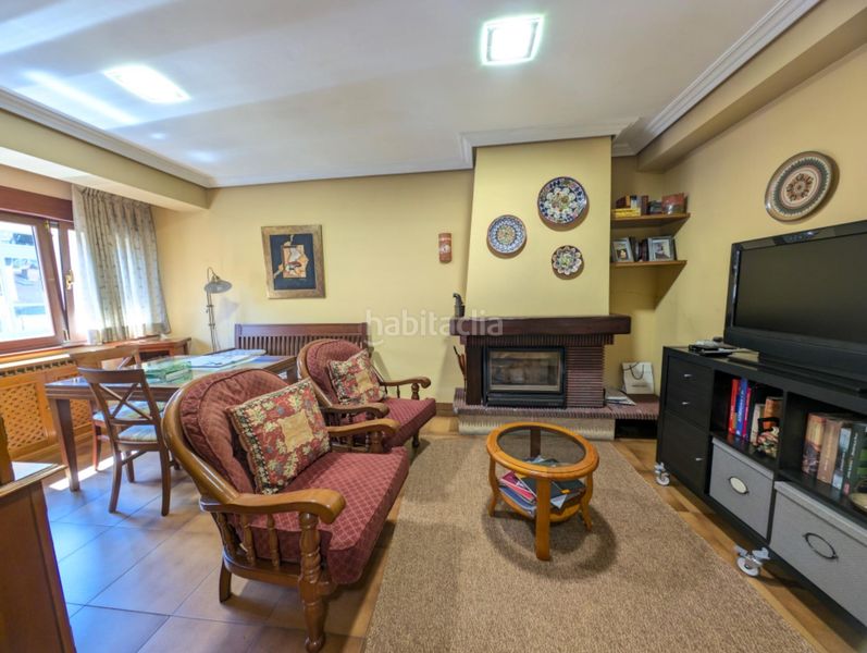 Foto 8df072e4-96b6-4a1b-8947-d1d1783a0548. Xalet amb aparcament a Aller