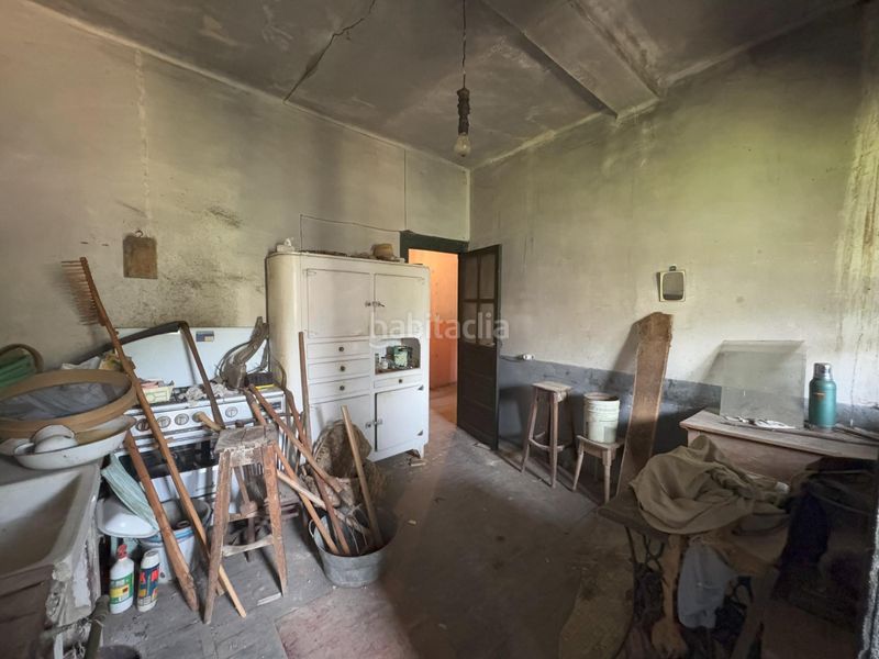 Foto 3c789f54-d712-46e0-8b93-e0a1d48716d9. Xalet amb aparcament a Aller