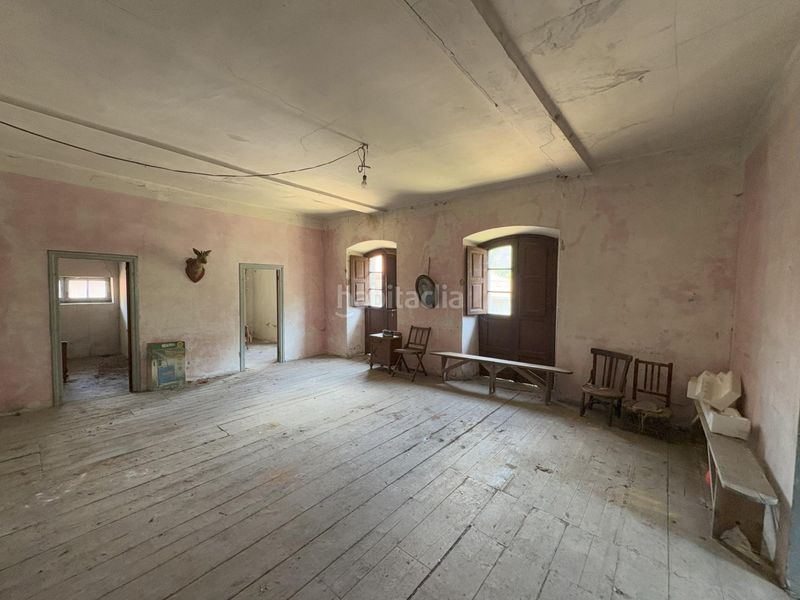 Foto 6b85d1c5-4fd3-4c90-b76a-af3087b3654b. Xalet amb aparcament a Aller