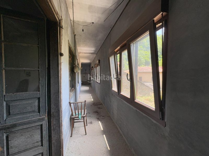 Foto a31737fb-4f7a-4741-b28f-39c785e7d1ae. Xalet amb aparcament a Aller