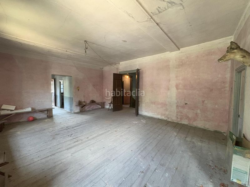 Foto a62db728-9ed0-4a91-b6dc-fb8c24af4a9c. Xalet amb aparcament a Aller