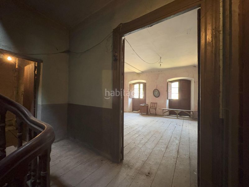 Foto a729bbd6-680c-4c18-9439-e9d60d580f5c. Xalet amb aparcament a Aller