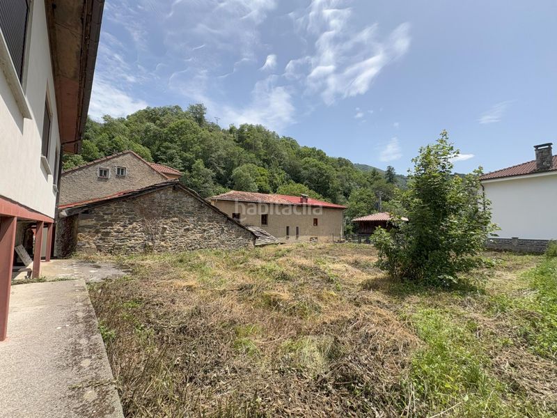 Foto aedbe313-0a4c-4321-aa7d-4bb4f0ab47dd. Xalet amb aparcament a Aller