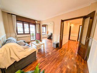 Pis  Pista la. Piso en el centro de mieres, moderno, funcional y con excelentes