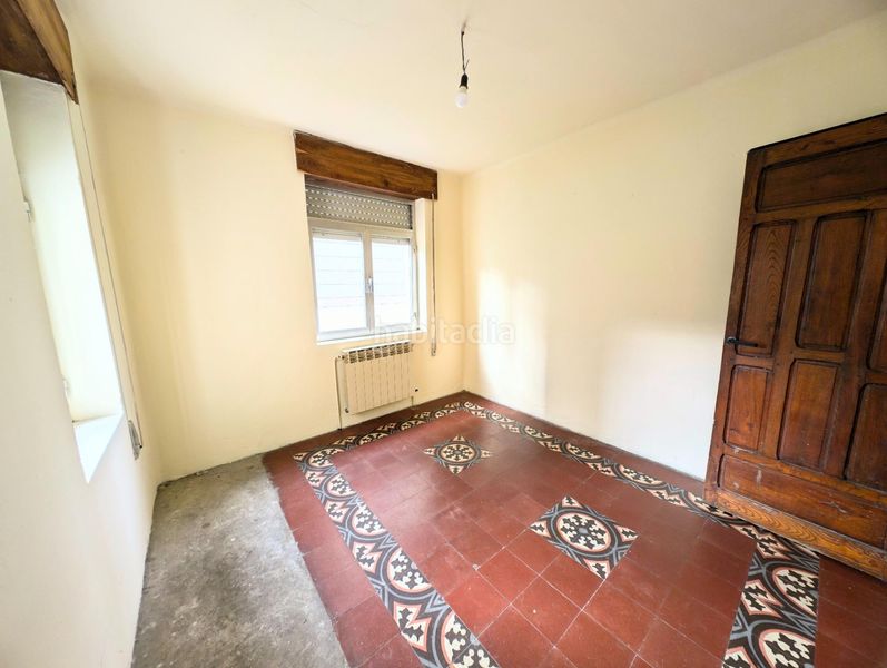 Foto 074649e5-5037-4bda-9010-1074a27be059. Casa amb aparcament a Tineo